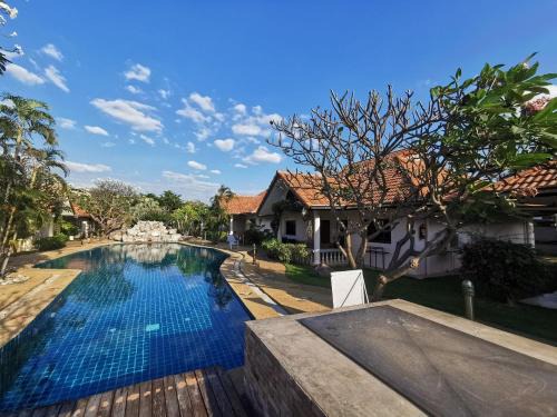 Si Racha Casa | Two Fifty Nine Resort 259 Resort