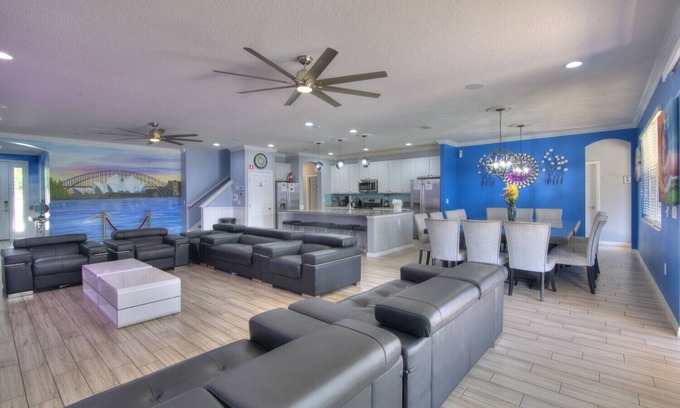 Loughman Villa | Two Florida Family Getaway Houses