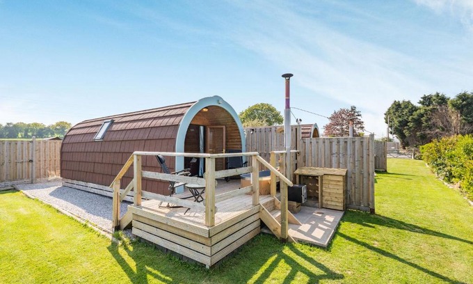 Oakenholt Casa | Two Hoots