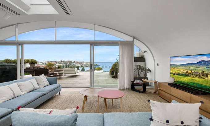 Bondi Beach Apartamento | Two Level Penthouse with 180 Degree view of Bondi Beach