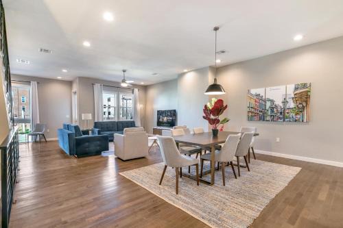 Mid-City Casa | Two-level Spacious Villas with Amenities