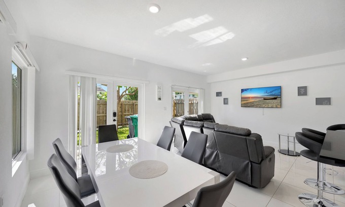 Princeton Casa | Two Master Suites & Space for All!