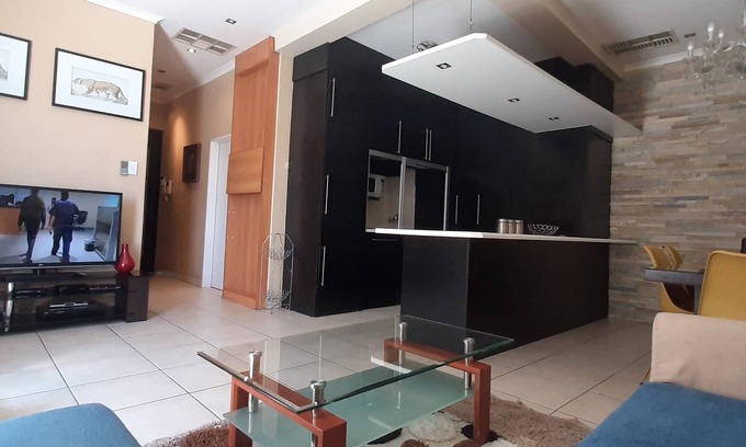 Windhoek Apartamento | Dos habitaciones normales.