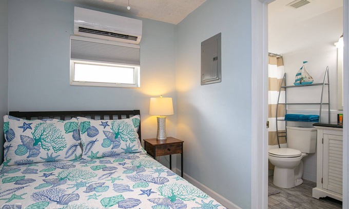 Poinciana Park Apartamento | Two palms is a cozy 1 bedroom close to 17th street.