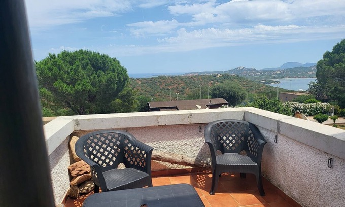 Cugnana Verde Casa | Two-room apartment with large sea-view terrace at Costa Smeralda