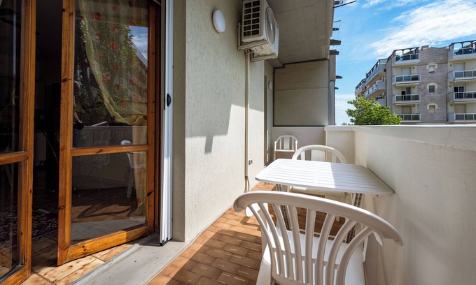 Viserbella Apartamento | Two-room apartment 80 meters from the sea