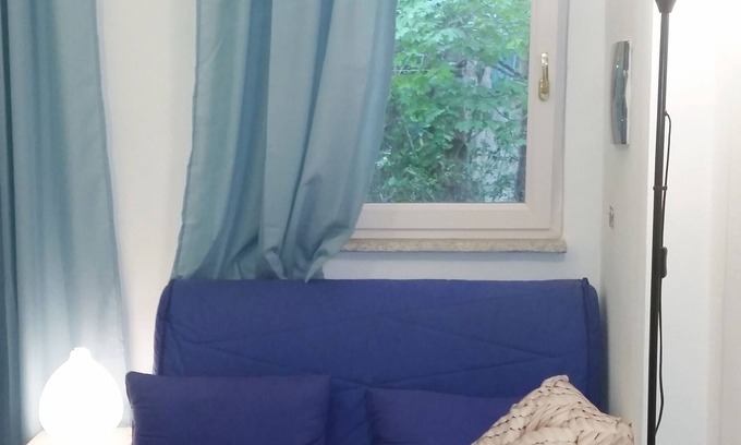 Tancau Sul Mare Apartamento | Apartamento a 300 metros del mar en villa con jardín