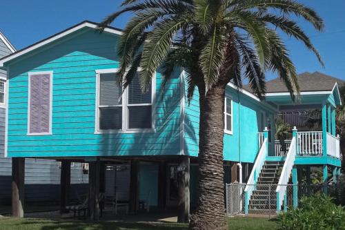 Galveston Casa | Two Sisters Cottage