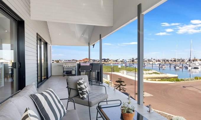 Geographe Casa | Two-Storey with Marina Views