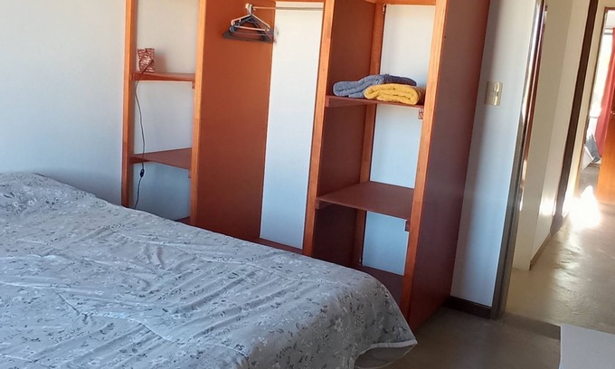 Puerto Madryn Apartamento | Two story apartment with all services and amenities. Nice neighbor