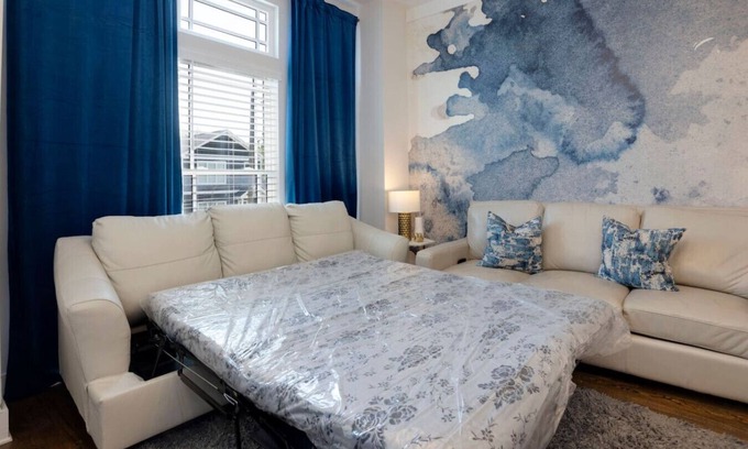 Hadley - Washington Apartamento | Two Townhomes - Hot Tubs and Rooftop Balconies