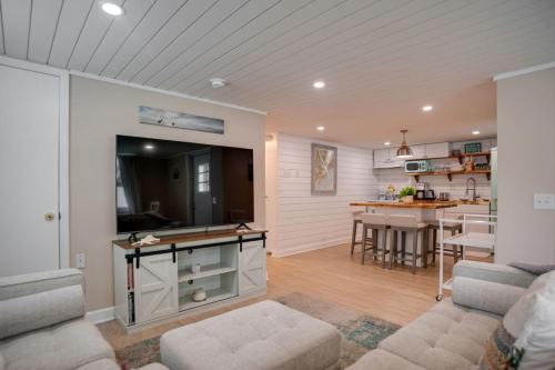 Folly Field Casa | Two Unit Duplex-2m Beach Walk