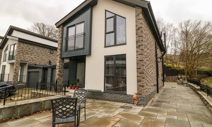 Gallt Y Foel Casa | TY BAINS, family friendly, character holiday cottage in Llanberis