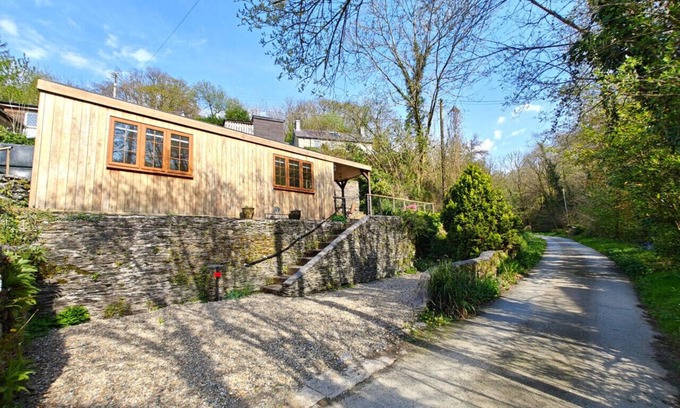 Newcastle Emlyn Casa | Ty Barddu - One Bedroom House, Sleeps 2