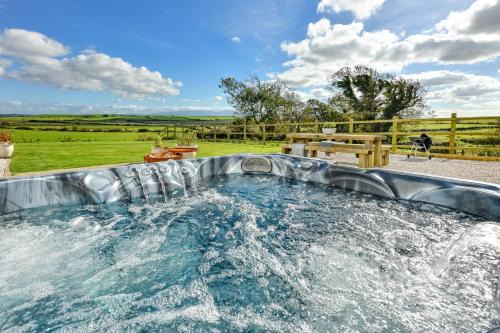 Llanerchymedd Casa | Ty Carmel - Carmel House