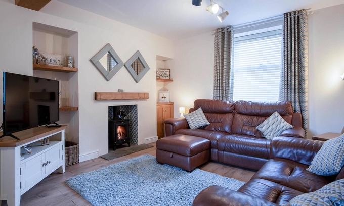 Tenby Cabaña | Ty George - 3 Bedroom Cottage - Tenby