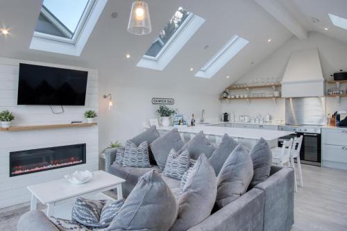 Oxwich Casa | Ty Megan - 3 Bedroom Cottage - Bayview Oxwich