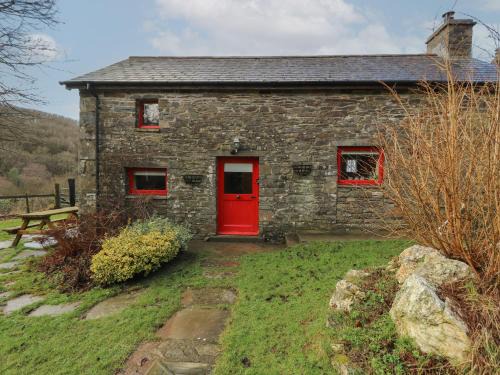 Llanybydder Casa | Ty Tarw