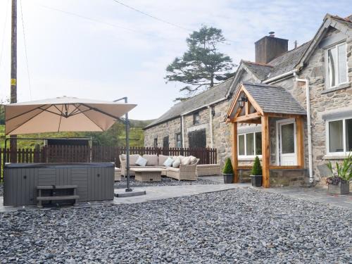 Cwmtirmynach Casa | Tyddyn Eli