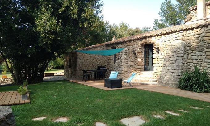 Monteux Cabaña | Typical Provencal cottage in a quiet estate with swimming pool