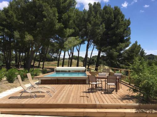 Maussane-les-Alpilles Casa | typical provencal farm in an exceptional natural site, the alpilles park - 8 people.