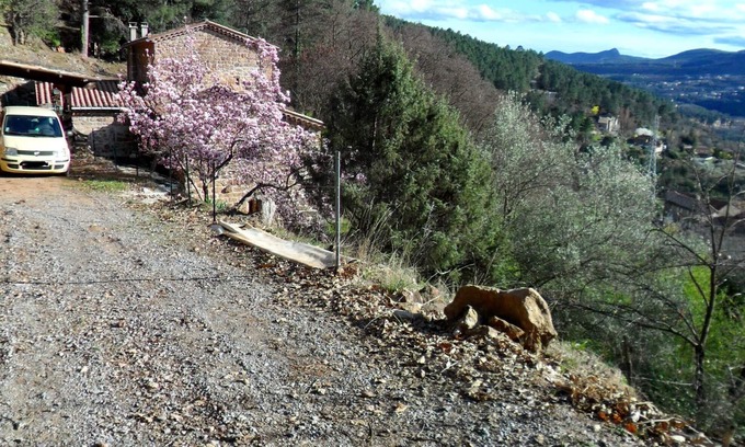 Les Salelles Casa | Casa de piedra típica