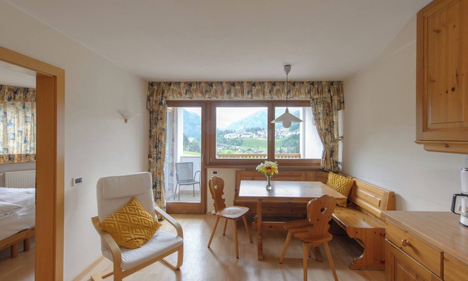 San Martino in Badia Apartamento | Tyrolean style three-room apartment