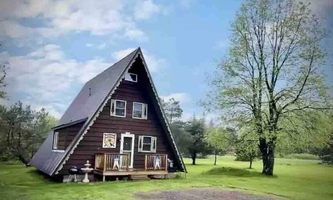 Bessemer Chalet De Esquí | U.P Norse A-frame ~ Your Adventure Basecamp!