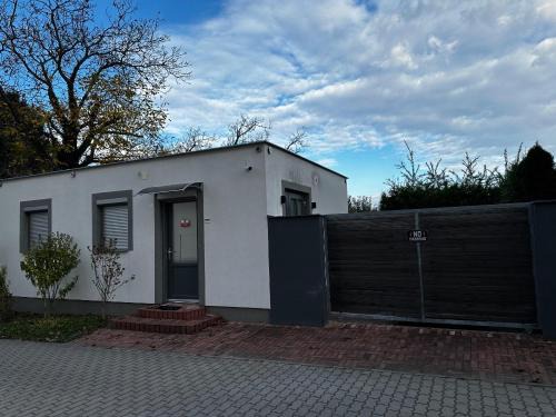Prague 19 Apartamento | Ubytováni Vinoř