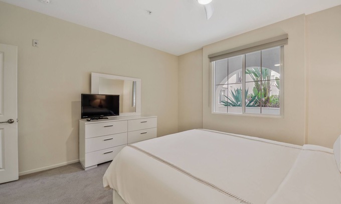 Carmel Valley Apartamento | UC San diego 1 BR | sun deck | gym