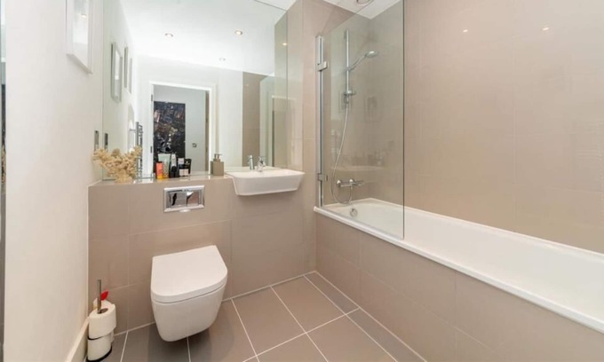 Bow Apartamento | UK.LO.ALA - Brand New Luxury 3 Bed, 2 bathroom Flat