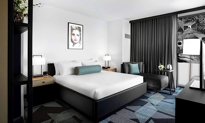 Downtown Las Vegas Hotel | Ultimate Las Vegas Getaway! 4 Stylish Units with City View, Free Parking, Pool!