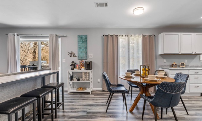 Long Pond Casa | Ultimate Poconos Family Escape! Games, Firepit, Theater Vibes & More