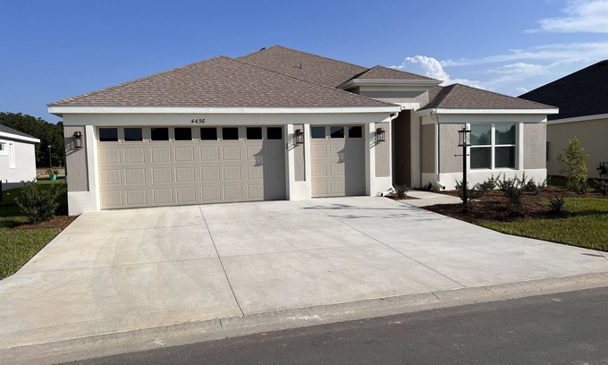 Wildwood Casa | Ultra clean designer home in The Villages (3-bed)