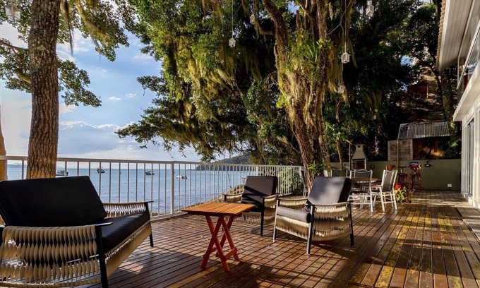Centro Villa | Ultra Luxurious House by the Sea