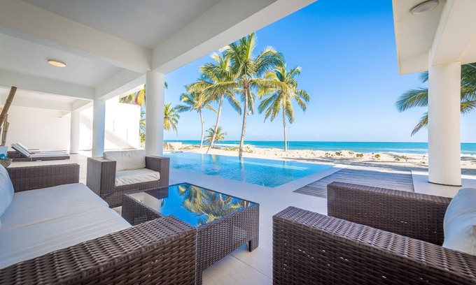 Cabarete Villa | Ultra moderno frente a la playa Villa