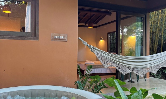 Trancoso Chalet De Esquí | Um Jardim Tropical Escondido no Centro de Trancoso, Próximo ao Quadrado