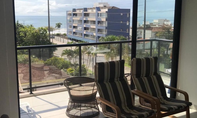 Guaratuba Apartamento | Uma quadra da praia - Vista para o Mar - Guaratuba - AC e Wi-Fi