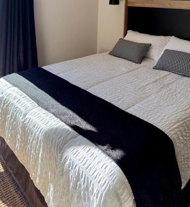 Umhlanga Apartamento | uMhlanga Home with FREE WiFi, Pool, Gym at Urban Park
