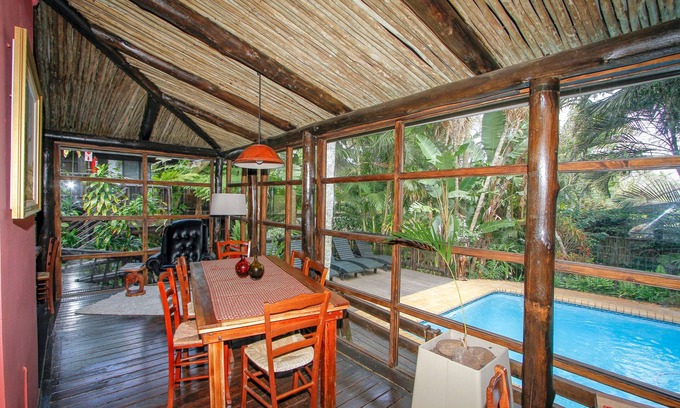 St. Lucia Cama Y Desayuno | Umlilo Lodge