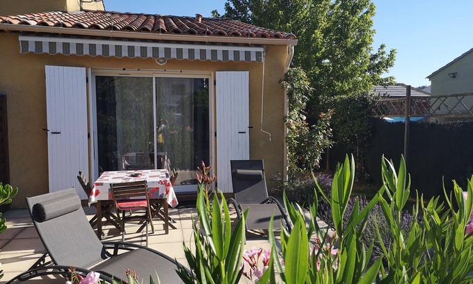 Greoux-les-Bains Cabaña | "Un Jardin en Provence"