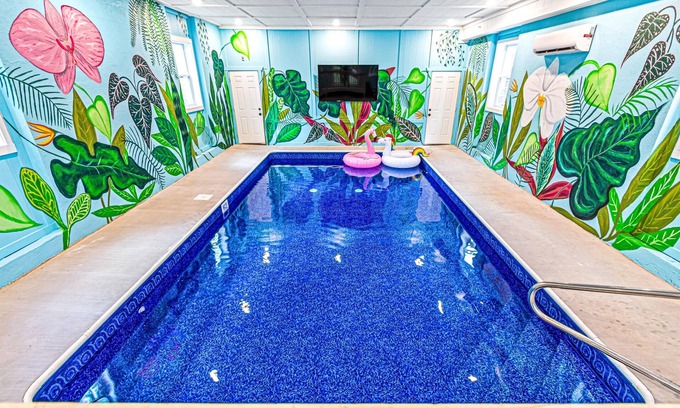 Caton Cabina | Unbelievable Kids Paradise: Themes, Pool, Spa, Golf, Games, Popcorn and Movies