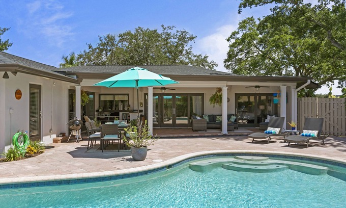 Culbreath Isles Casa | Undamaged by Hurricane with Heated Pool and Arcade!