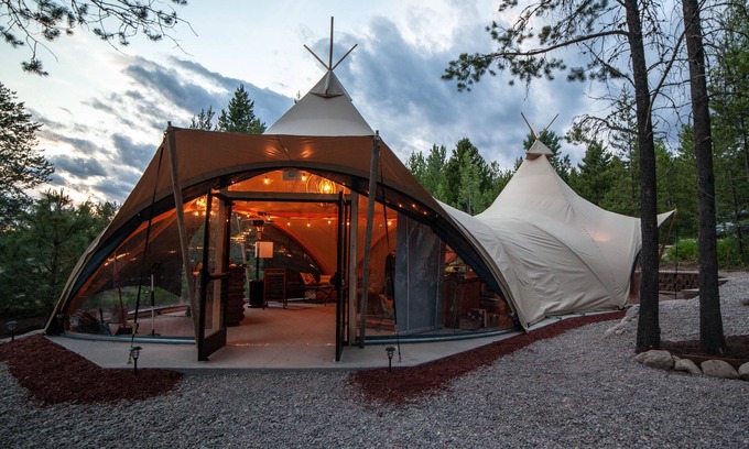 Coram Cabina | Under Canvas Glacier