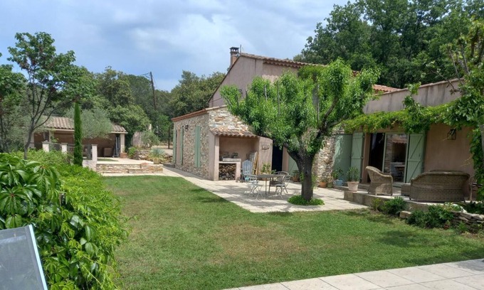 Cabasse Casa | Debajo de los olivos - Cabasse