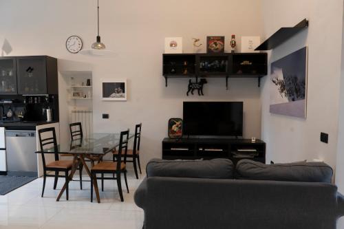 Repubblica Apartamento | Unexpected Rome - spacious modern central apartment