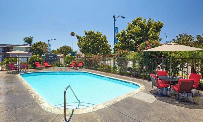 Anaheim Resort Hotel | Unforgettable Stay w/ Outdoor Pool, Near Attractions, Steps to Disney!