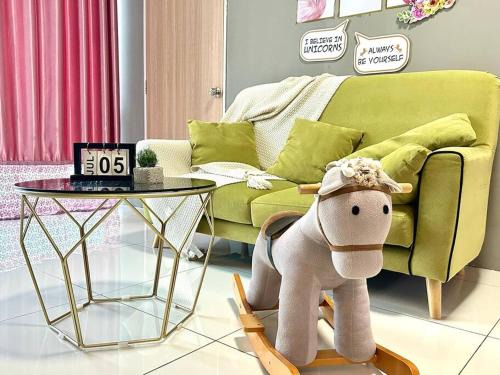 Bayan Lepas Apartamento | Unicorn Fairy Theme 2BR Airport Suite# Straits Intl# Pantai Hospt
