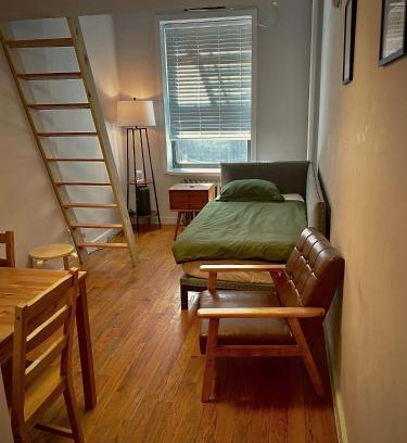 Gramercy Apartamento | Union Square Studio 4 with Shower - Shared toilet