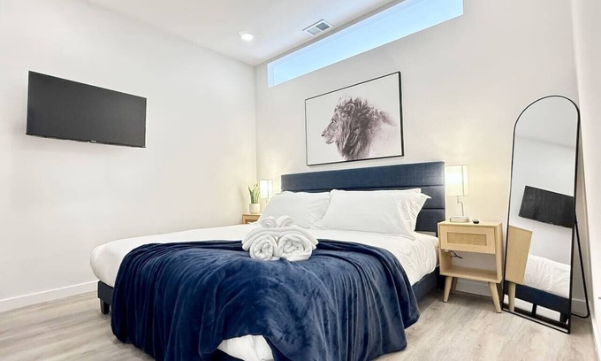 Poplar Apartamento | Unique 1BR King|Free Parking|NLiberties 609